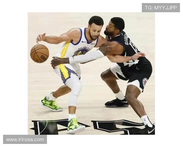 勇士与猛龙激战正酣10月2日精彩对决引发球迷热议