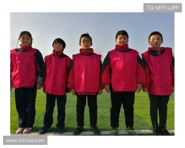 摩洛哥足球队与加蓬队激战正酣谁能在这场较量中胜出