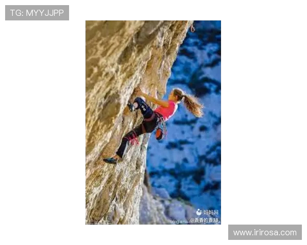 重庆攀岩队的灵活性揭秘:挑战极限与团队协作的完美结合 重庆攀岩队的灵活性揭秘:挑战极限与团队协作的完美结合