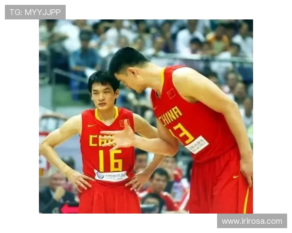 重庆篮球队战术揭秘:从战术布局到球员配合的全面分析与探讨 重庆篮球队战术揭秘:从战术布局到球员配合的全面分析与探讨